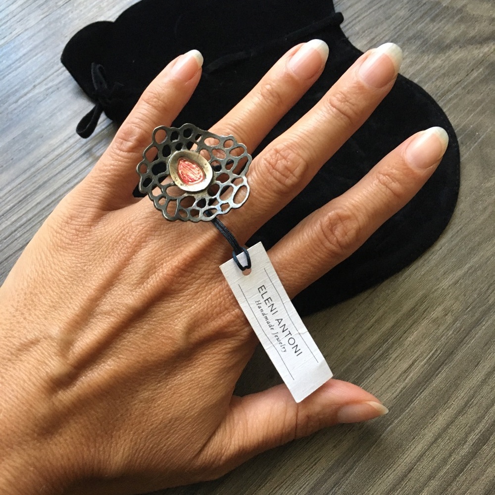 Ring - Picture 2 of 8